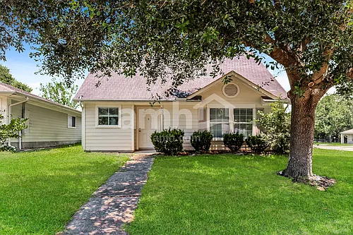 833 Lightningbug Ln Photo 1