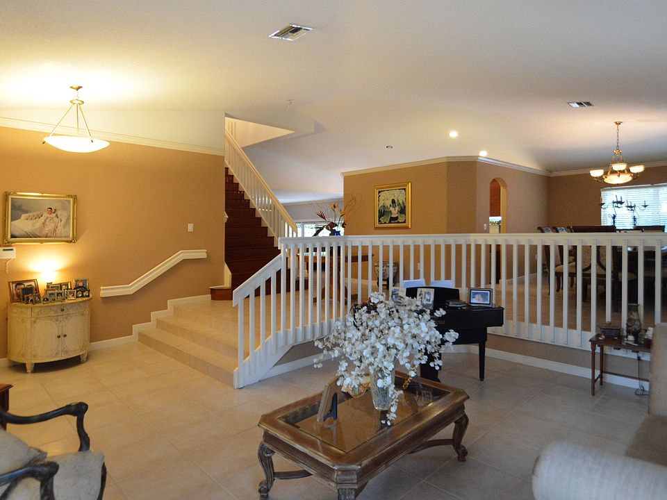 1st image of 6538 NW 113th Pl