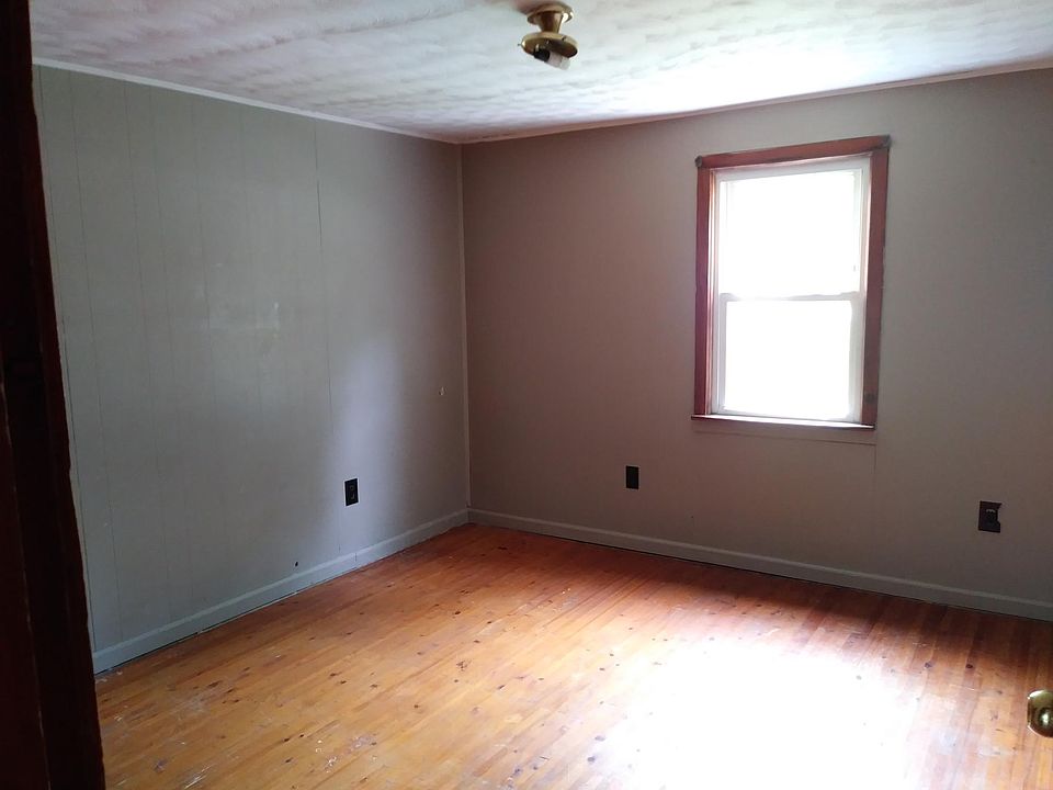 1st image of 364 Detroit Ave