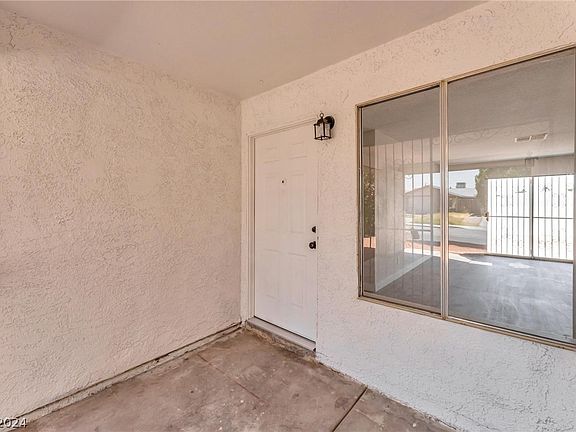 5th image of 4924 Nellie Springs Ct #0