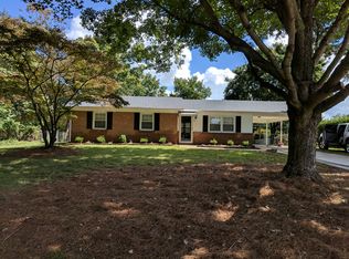93 Musket Dr, Kernersville, NC 27284