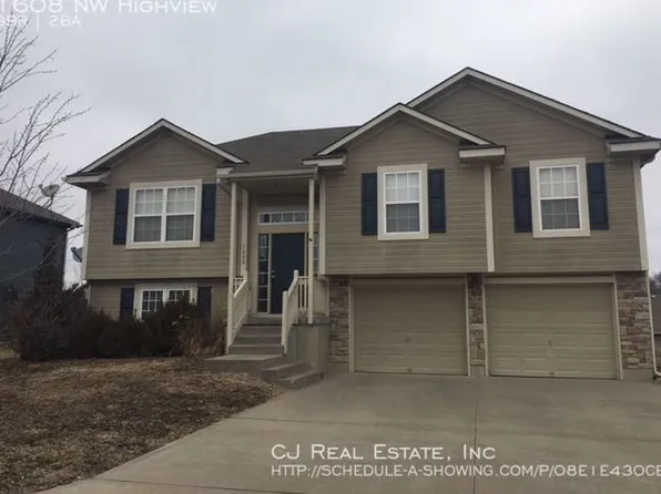 1608 NW High View Dr, Grain Valley, MO 64029