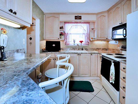 5th image of 2901 N Halifax Ave APT 223