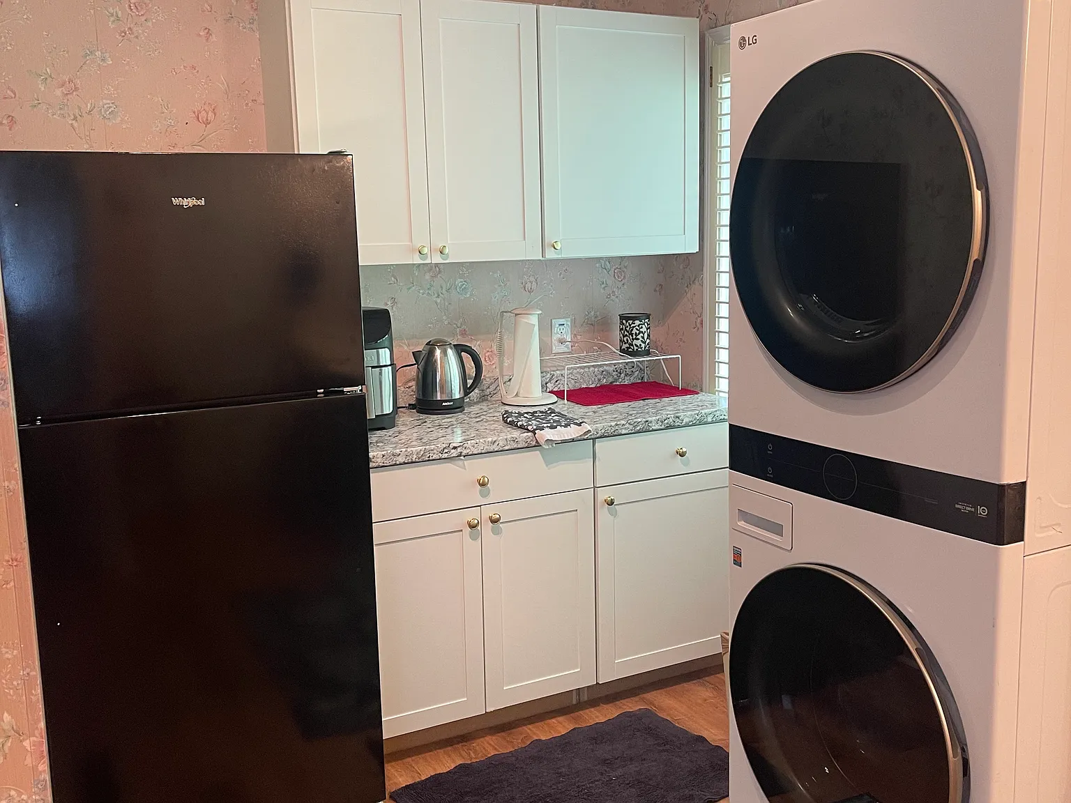 Studio, 958 sqft, $1,100 — Photo 2
