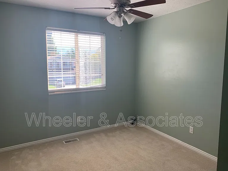 1157 N 2675 W — Photo 15