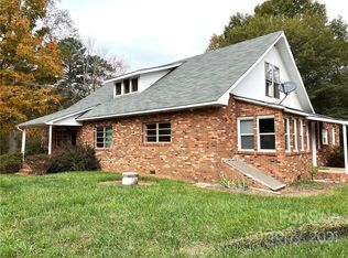 5824 Rest Home Rd, Claremont, NC 28610