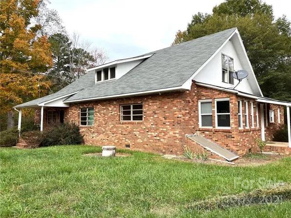 5824 Rest Home Rd, Claremont, NC 28610