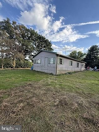 2nd image of 10802 Thornwood Rd