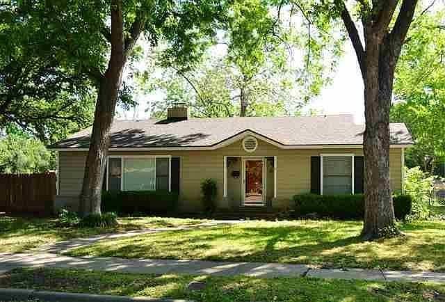 Front of the house from street
