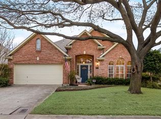 3879 Lakeview Ct, Addison, TX 75001