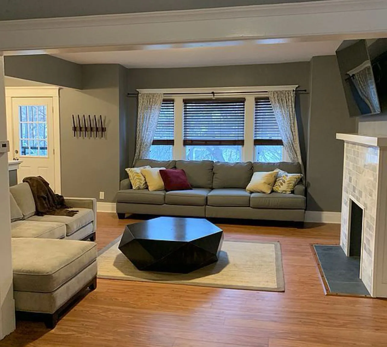 3 bed, 1500 sqft, $1,450 — Photo 1