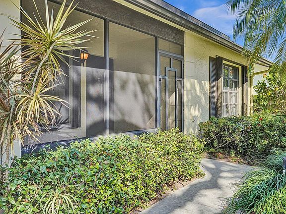 2nd image of 2779 Dracaena Court