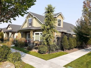 3382 N Park Crossing Ave, Meridian, ID 83646