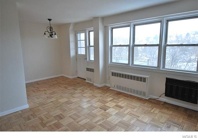 1st image of 385 McLean Ave APT 6B