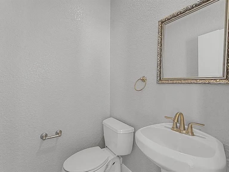 6132 Maxie St — Photo 7