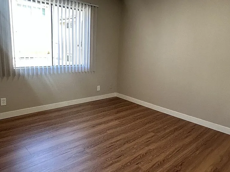 120 N Atlantic Blvd — Photo 17