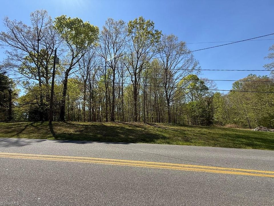 1st image of 2732 Lockwood Dr