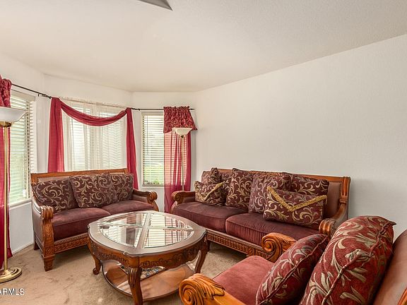 3rd image of 9208 W Globe Ave