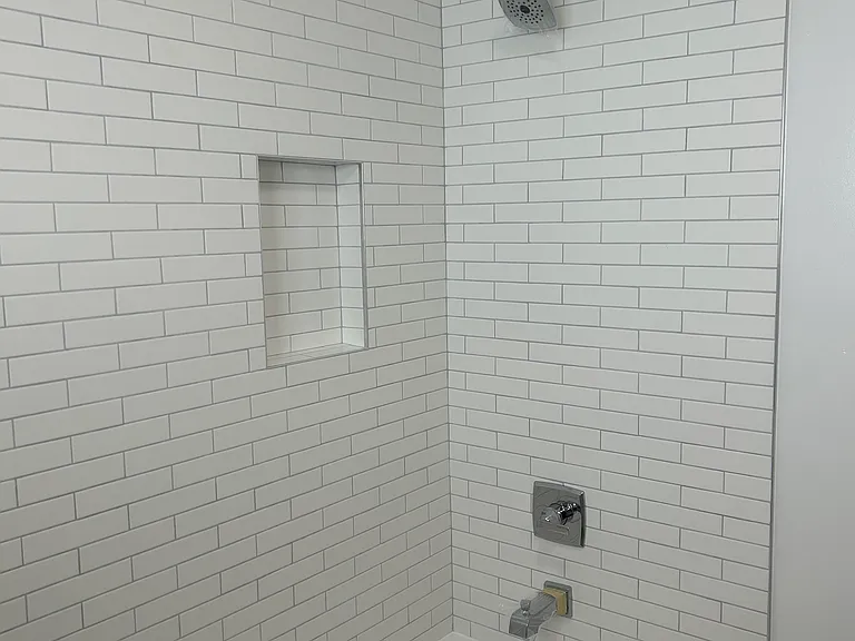 1315 N Poinsettia Pl #7 — Photo 3