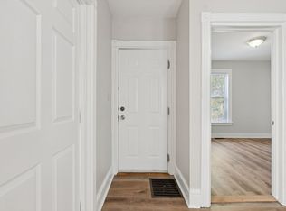 225 Valley St APT 1, Portland, ME 04102