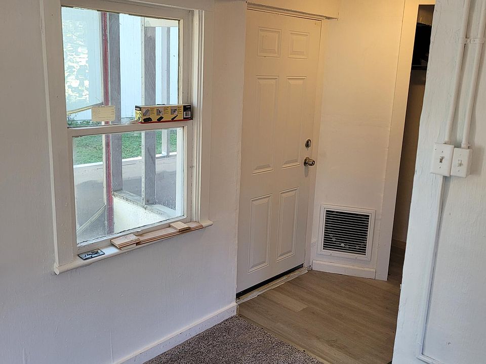 1st image of 7154 Oakwood Dr