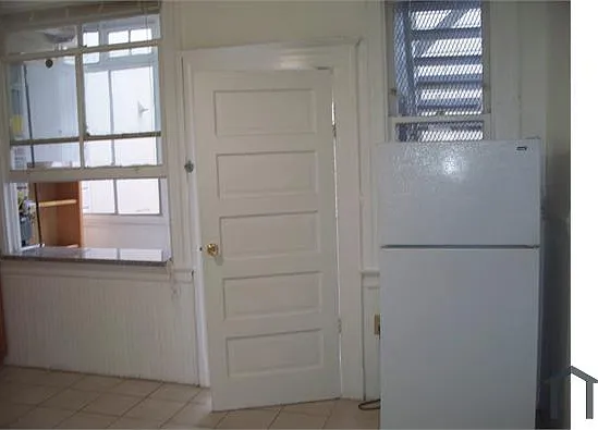 1734B Mason St — Photo 2