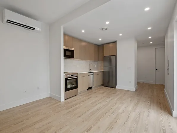 706 East 32nd Street image 1 of 12