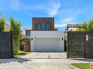 1037 Palms Blvd, Venice, CA 90291