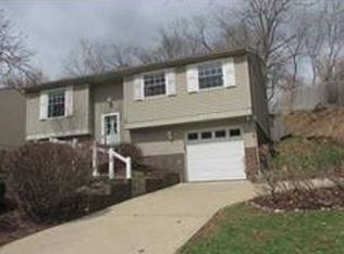 6581 Zupancic Dr, Pittsburgh, PA 15236