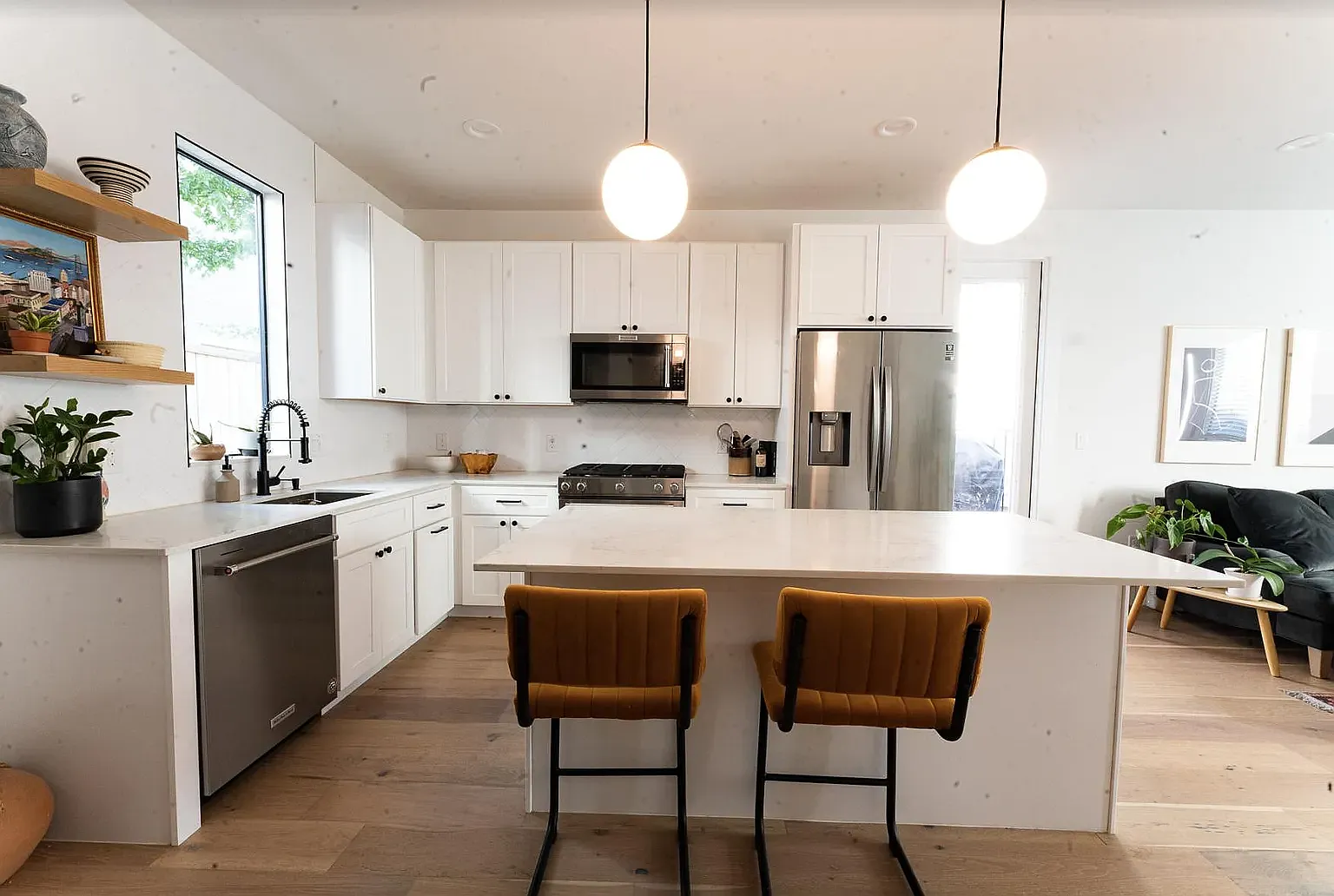 2 bed, 2.5 bath, 1219 sqft, $3,000 — Photo 1