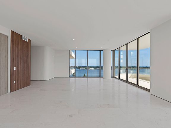 5th image of 200 Arkona Court #801