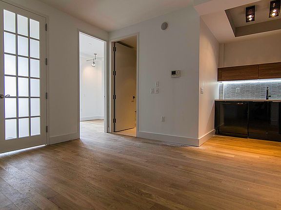 4th image of 74 Maujer St APT 2G