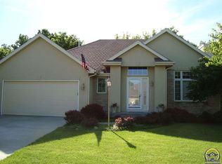 3922 SW Lincolnshire Rd, Topeka, KS 66610