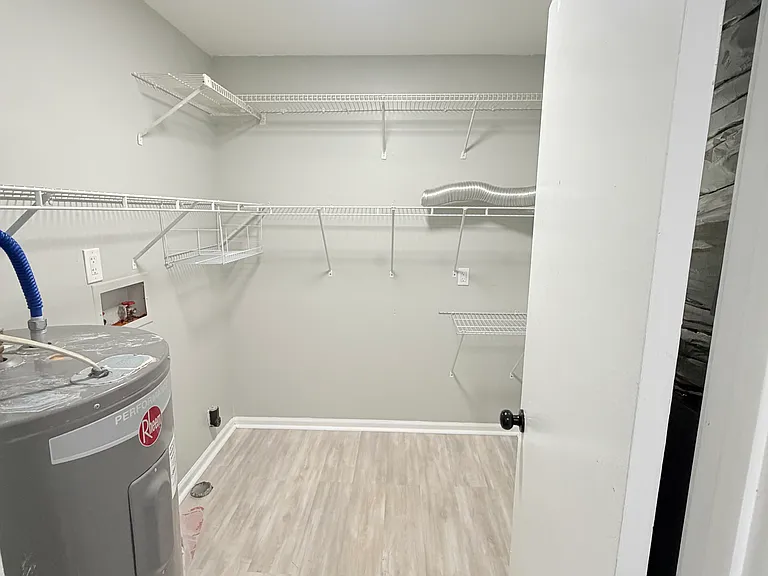 3565 Gondola Dr — Photo 5