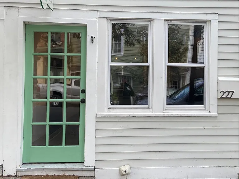 227 Warren St #1 — Photo 4