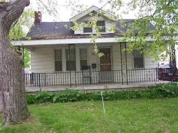940 Stocker Ave, Flint, MI 48503