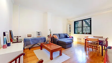 Rented by Bizzarro Agency