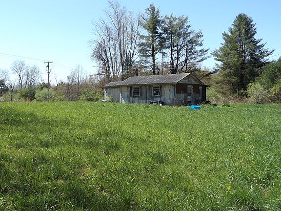 2nd image of 95 Manor House Dr