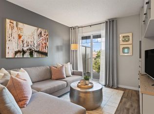 1808 N 36th Ave SW #203, Calgary, AB T2T 6J2