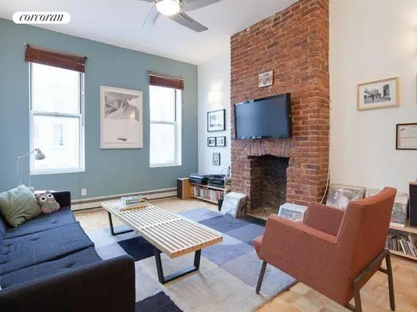 768 Hart Street 2L image 2 of 3