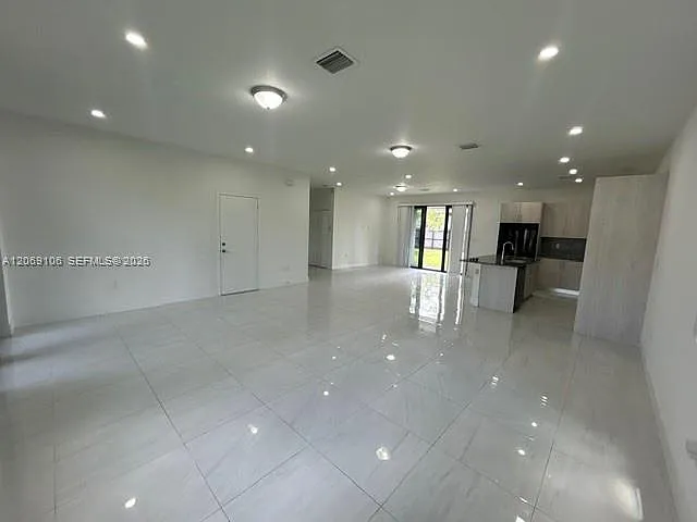 22735 SW 130th Ave — Photo 3
