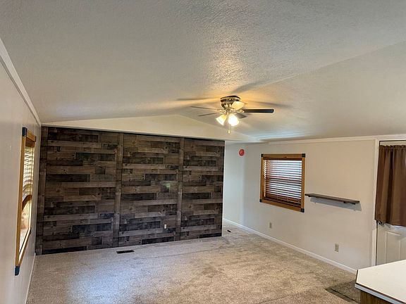 5th image of 1343 95th Ave NE