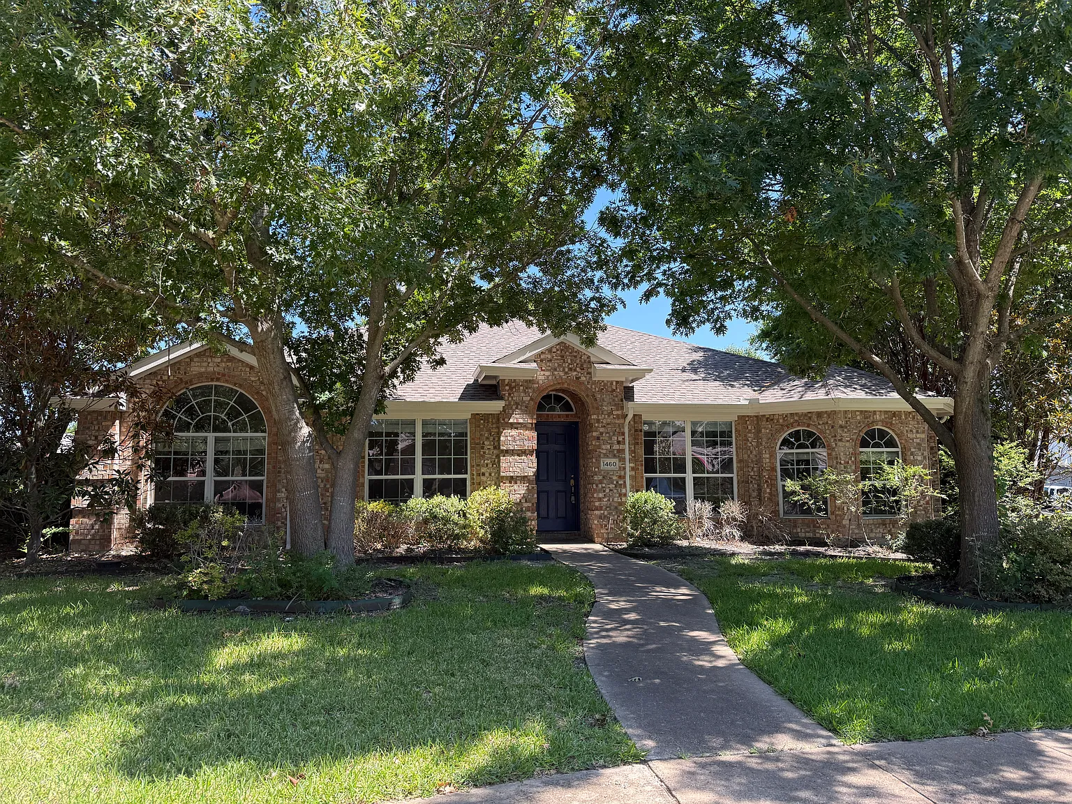4 bed, 2242 sqft, $2,500 — Photo 1