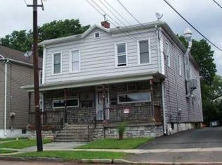 704 N Washington Ave, Dunellen, NJ 08812