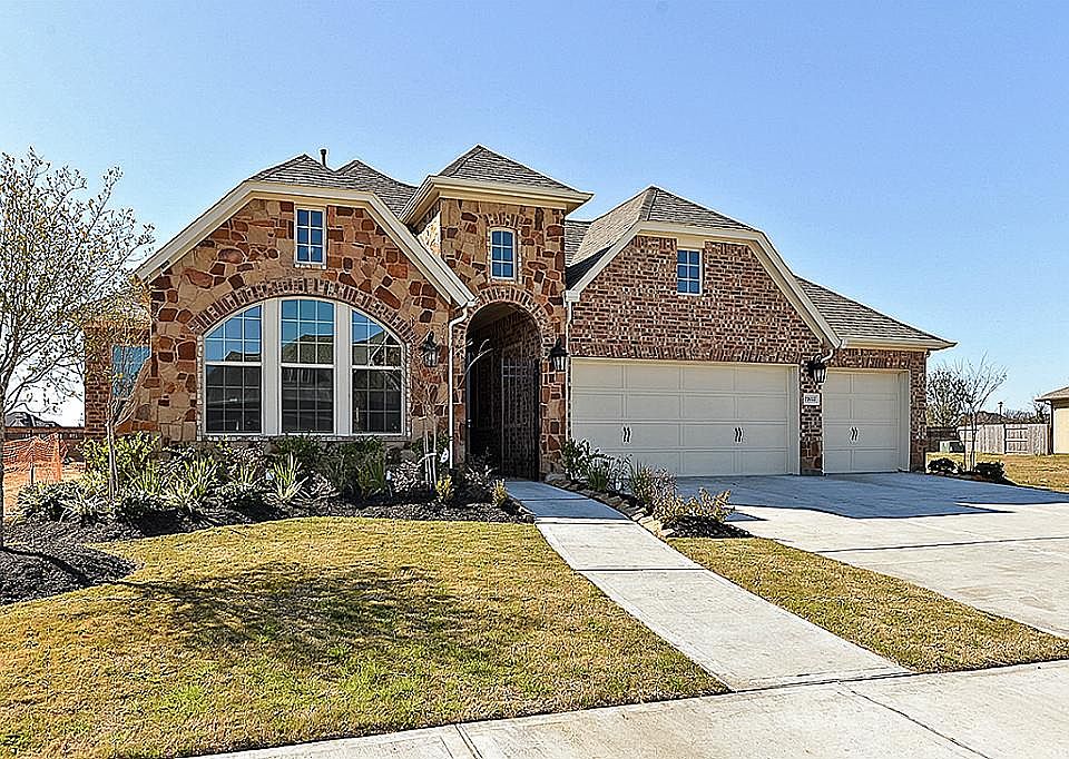 1st image of 26927 Cheyenne Crest Ln