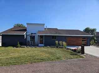 24 Cassell Rd, Algona, IA 50511