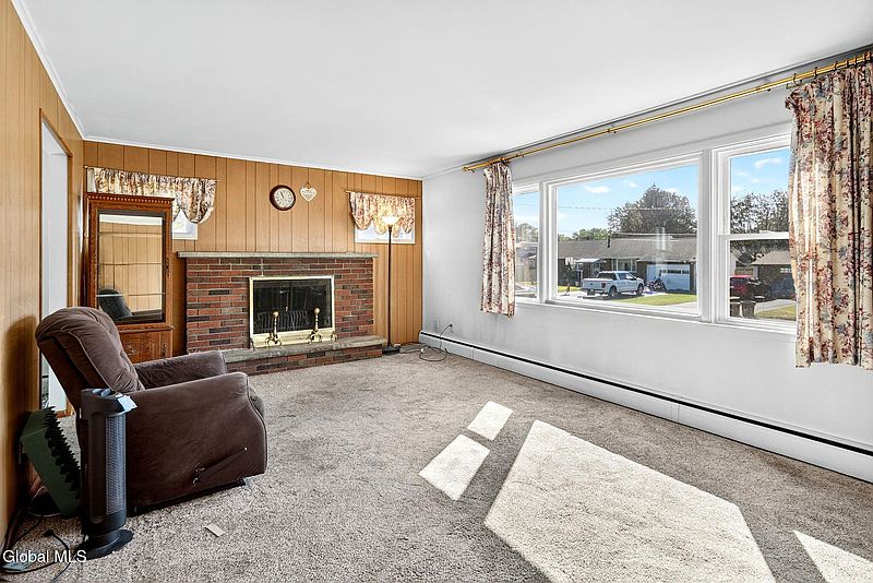 3rd image of 420 Marengo Street
