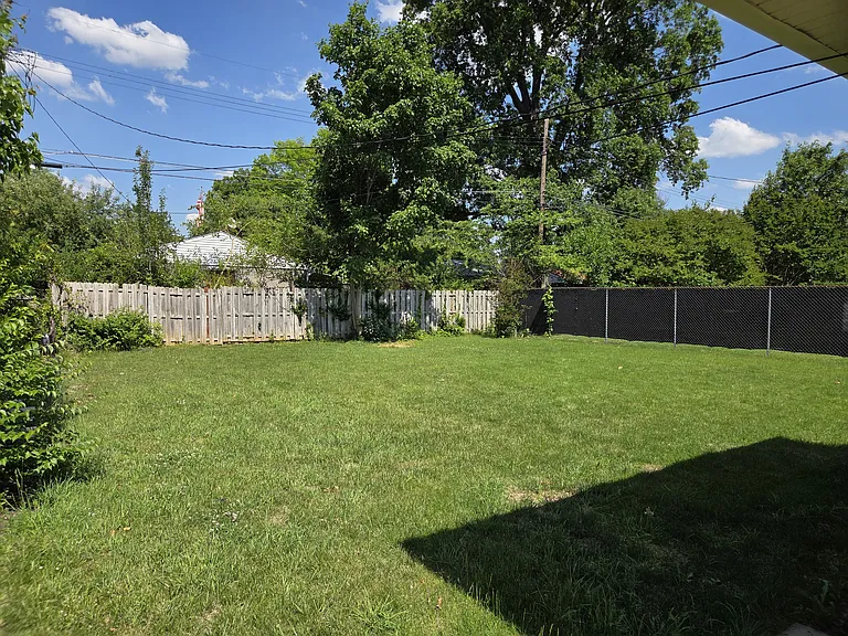 3303 Cawein Way — Photo 14