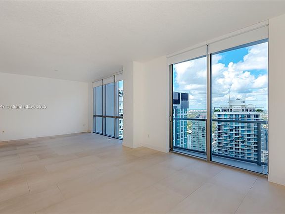4th image of 1060 Brickell Ave APT 4309