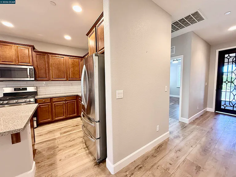 373 Anchorage Dr — Photo 9